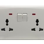 V.MAX DOUBLE SOCKET 13A -WHITE